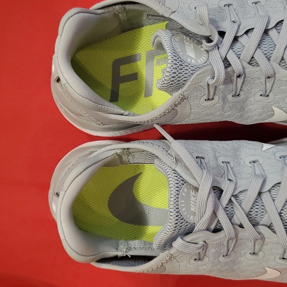 Nike Wmns Free RN 2018 - NWOB - Sz 12 Wolf Grey - Picture 10 of 12